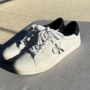 Calvin Klein White and Black Casual Sneakers Men’s Size 10